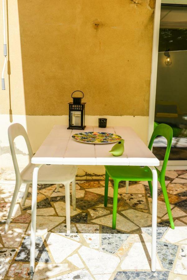 Studio Les Hortensias Avignon Luaran gambar